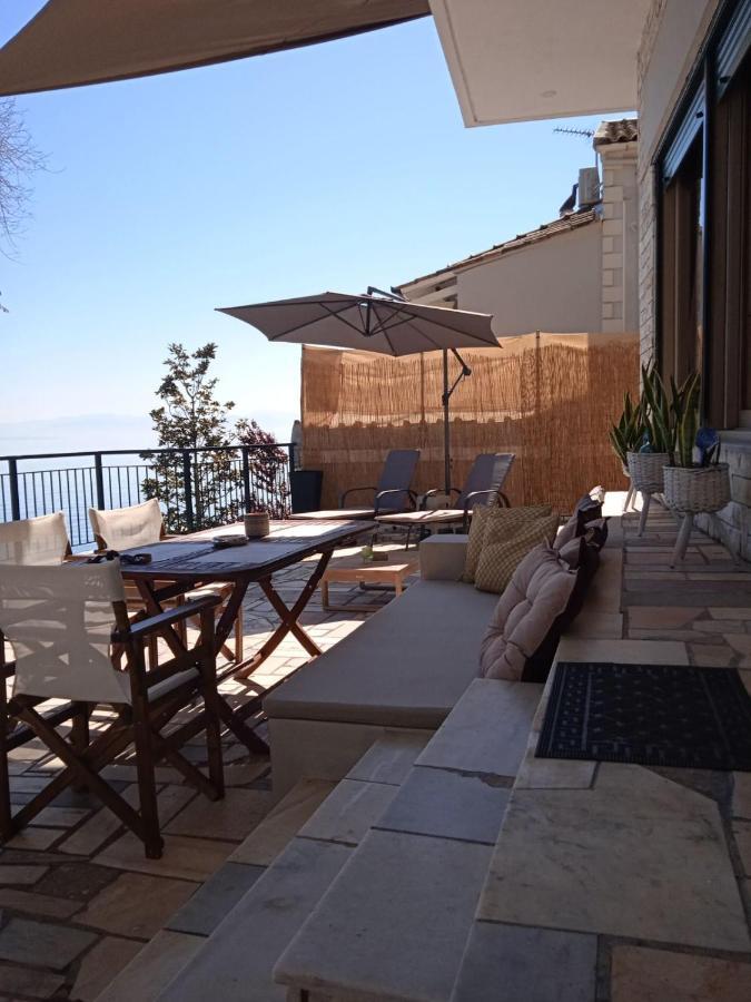 Villa Paul Seafront House Mesongí Exterior foto